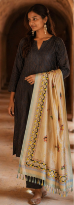 Traditional Hand Painted Silk-Dupatta With Madhubani Art - Image 4